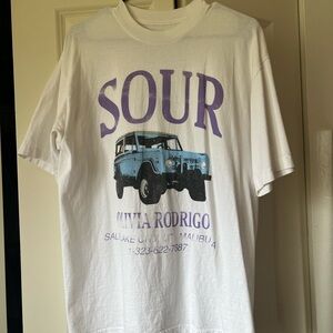 Olivia Rodrigo SOUR ‘driving home 2 u’ T-Shirt